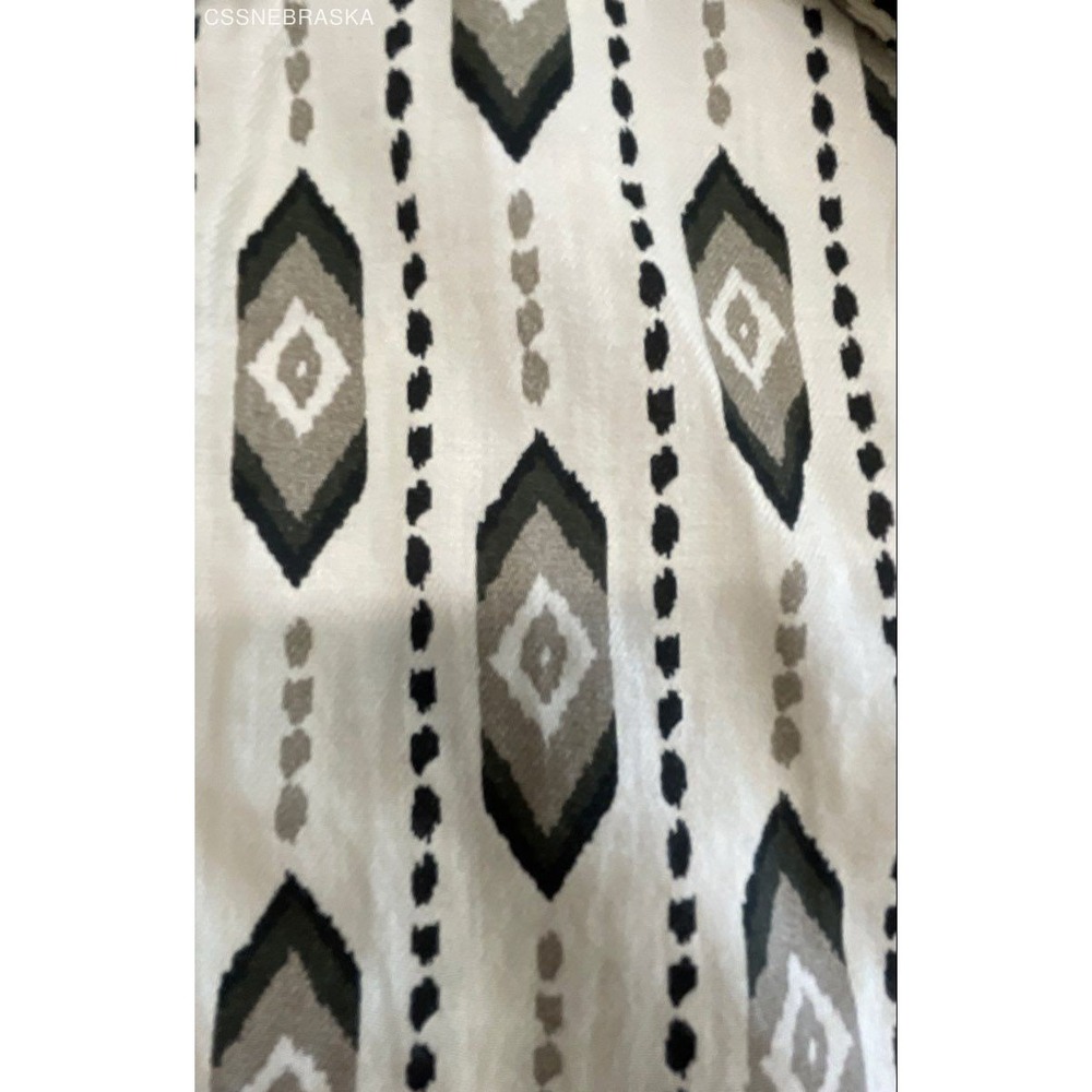 Ariat Women's Relaxed Fit Southwestern Geometric Print Button Down Shirt Sz L - Picture 2 of 10